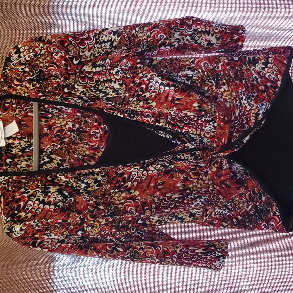 Dress barn Black red paisley top Large/XL 3/4 length sleeve